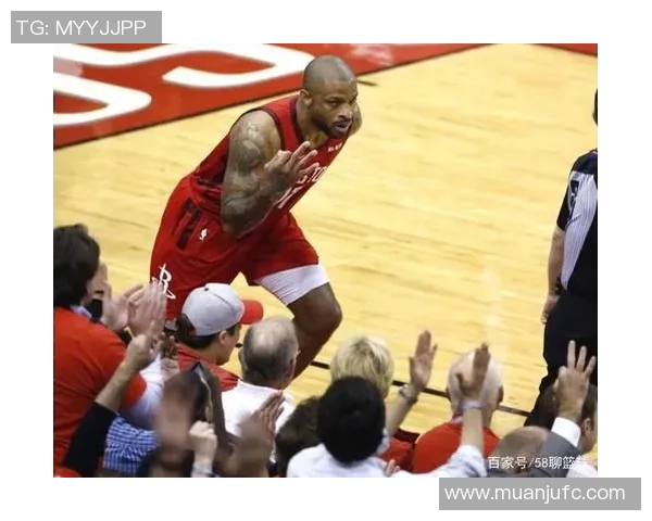 一个人在场上作用挺好的,成果火箭又非要试一试双塔组合- 一个人在场上作用挺好的,成果火箭又非要试一试双塔组合-